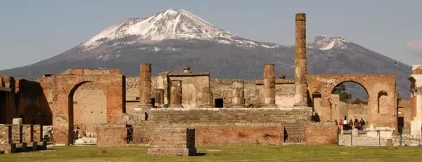 Pompeii Facts Featured