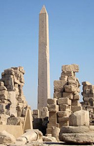 Karnak Tempel Obelisk