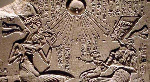 Akhenaten, Nefertiti And Three Of Their Daughters