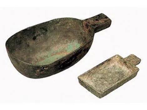 Bronze Measuring Instrument of the Qin Dynasty