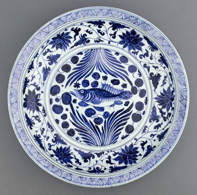 A Yuan dynasty blue-and-white porcelain dish