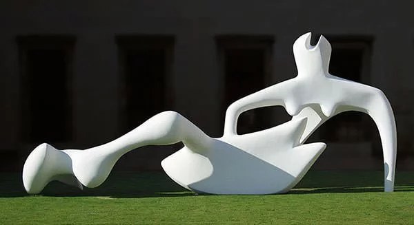 
Gran figura reclinada (1984) - Henry Moore