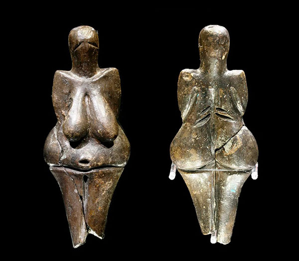 Venus of Dolni Vestonice (Front And Back View)